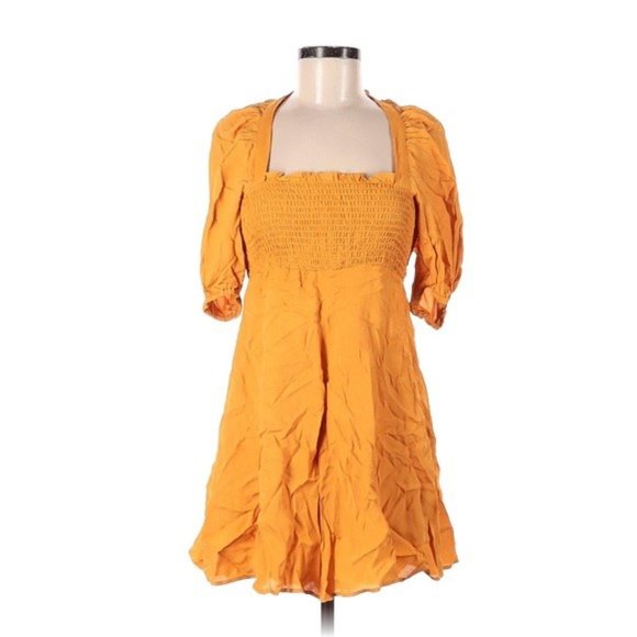 ASOS DESIGN Yellow Shirred Bustier Mini Skater Dress With Puff Sleeve - Picture 4 of 6